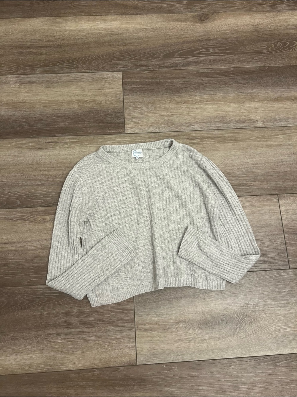 Francesca's Collections soft Knit Crop Long Sleeve Top